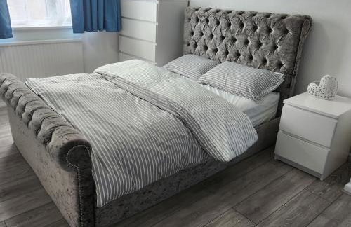 Beautiful two Bedroom house Entire house - Foto 9