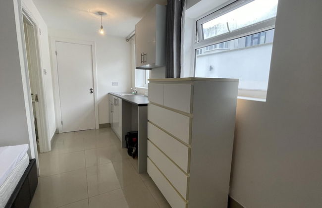 Immaculate 1-bed Studio in London - Foto 31