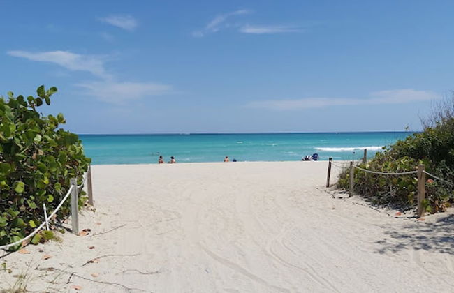 Waterfront 1BR Parking Walk to the Beach - Foto 29