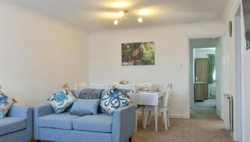 Rest-A-While - Photo 4