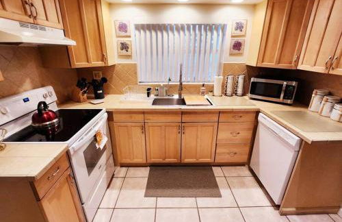 Amazing 5 Bedroom Pool Home - Minimum 28 days Stay Only Great Location! - Foto 36