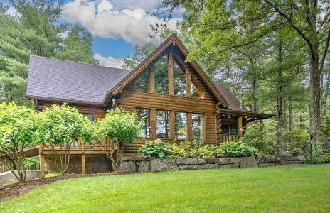 Poconos True Log Cabin with Sauna, Movie Theather, Hot Tub & Fire Pit! - Photo 24