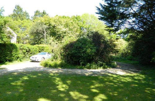 River Cottage a country retreat in wooded gardens - Foto 26