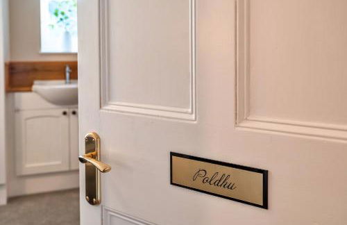 Finest Retreats - The Old Counting House - Photo 20