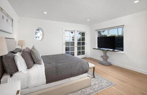 Stradella Spanish - Contemporary Mediterranean Estate w/ Resort-style Yard - Photo 40