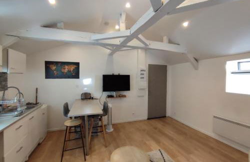 Centre Historique - Charmant T3 - 1h de l Océan - Foto 5