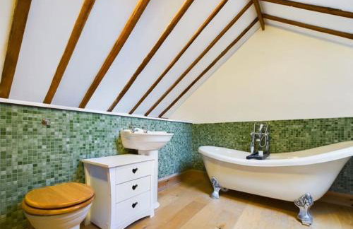 Barn with Hot Tub, Pool Table & Pizza Oven - Foto 14