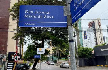 Flat com 2 Qts próx a praia, shoppings, mercados, restaurantes e padarias - Foto 7