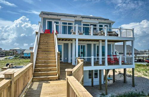 Beachfront Oasis with 2 Large Decks, BBQ and Views! - Foto 2