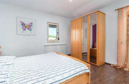 Beautiful Villa Sveta Anna with jacuzzi in Tinjan - Foto 28