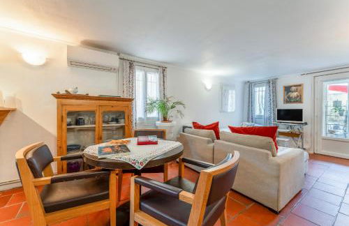 La Ruche des Abeilles - Photo 1