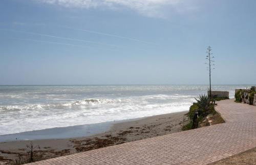 Apartment First Line Arena Beach by Interhome - Photo 27