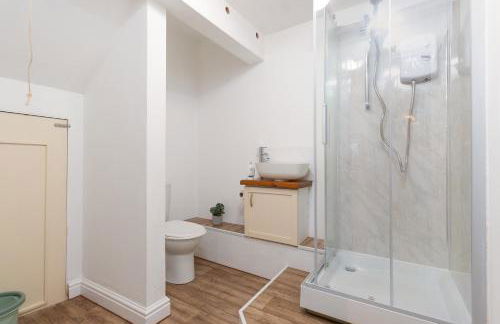 Cozy Studio Apartment Kenilworth, Free Parking, WIFI, Smart TV - Foto 2