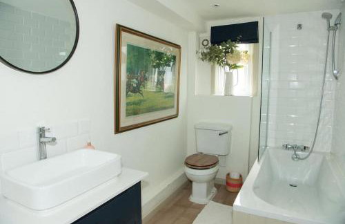 Luxurious 3 Bedroom Cottage - Foto 9