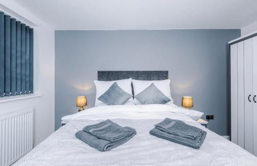 3BR Elegant House in Leeds Sleeps 6 Parking - Foto 46