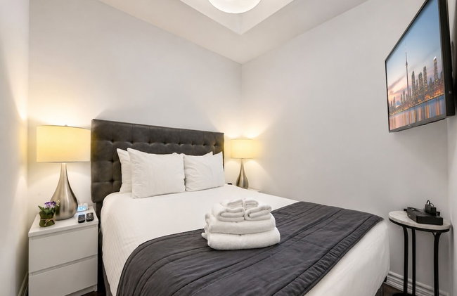 Downtown Toronto Near Sick Kids 2bedroom Sleeps 6 Balcony, 3 Tvs, Pet Friendly - Foto 2
