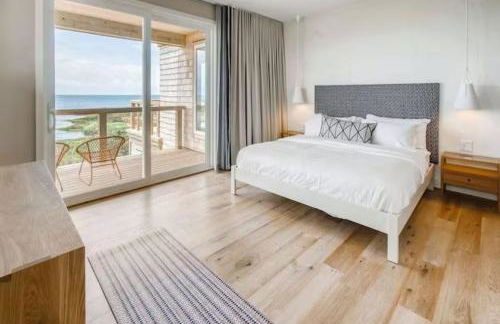 New Modern Waterfront Home w Saltwater Pool - Foto 35