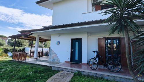 Villa Sabaudia con piscina-11 posti letto - Foto 1