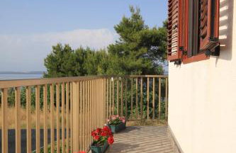 Apartments by the sea Ugljan - 8257 - Foto 20