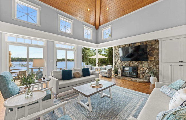 Private Dock, Pool + Hottub, Game Room, Firepit Paradise Pointe by Avantstay - Foto 152