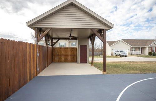 Tiny Home with Hot Tub Near Ft Leonard Wood! - Foto 35