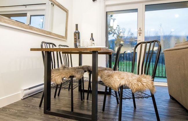 Revelstoke Retreat by Revelstoke Vacations - Photo 12