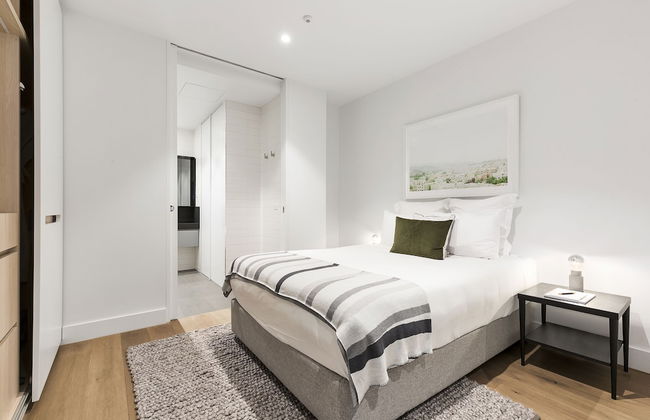 Tyrian Serviced Apartments - Albert Park Lake - Photo 6