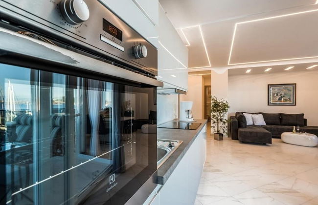 Good Life Deluxe Seafront Apartment - Foto 6