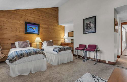 Park Ave Condo Pool Access Near Skiing - Photo 22