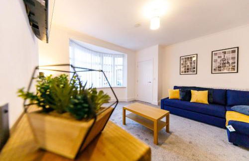 Spacious 2Bed - Great for Contractors - Driveway&Garden - Foto 38