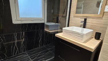 T4 jolie vue avec jaccuzzi - Foto 3