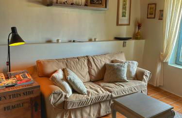 La Terrasse - Entire townhouse in hilltop village - Foto 6