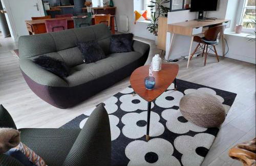 Duplex spacieux avec terrasse, idéal familles & télétravail, proche plages & centre ville - Foto 3