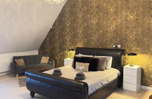 Spacious 2-Bedroom Duplex with Jacuzzi Bath and Free Gated Parking - Foto 9