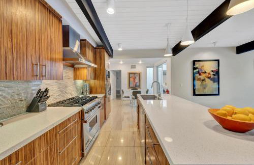 4BR MidCentury Alexander Home in Vista Las Palmas - Foto 13