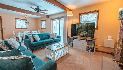 PoconoChalet-Hot Tub-Grill-Firepit-Games - Foto 2