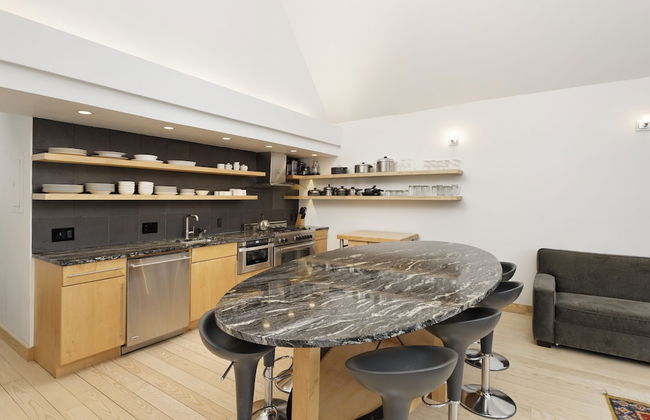 Fifth Avenue Condominiums by Frias - Foto 24