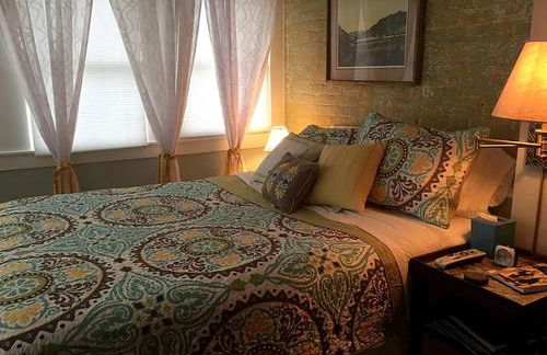 Historic Cottage Rental near Bentsen-Rio Grande Valley State Park in Mission, Texas - Photo 8