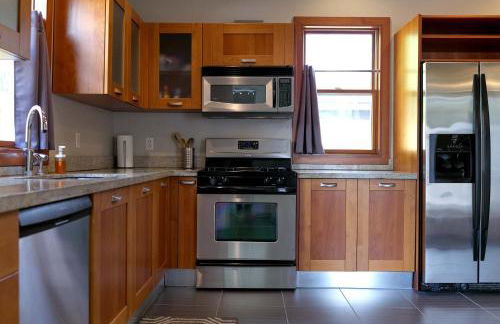 Beautiful Historic Downtown Pensacola Charmer - Hot Tub - Foto 15