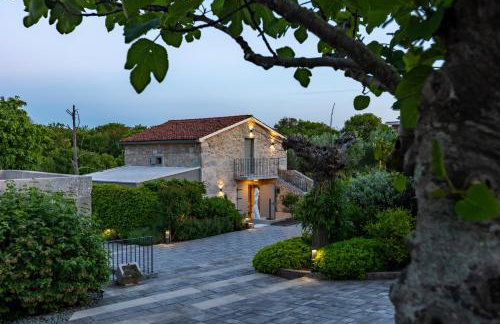 Luxury Jerini Barn - Photo 94