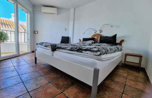 Beach panorama Caleta - Photo 17