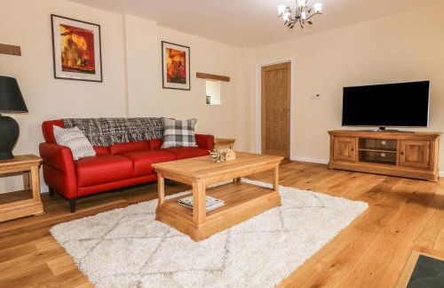 Swifts Barn - Photo 4