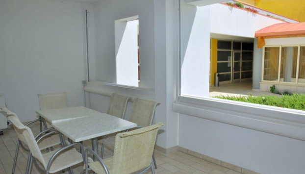 Spacious Flat With a Bright Terrace - Foto 5, Comedor