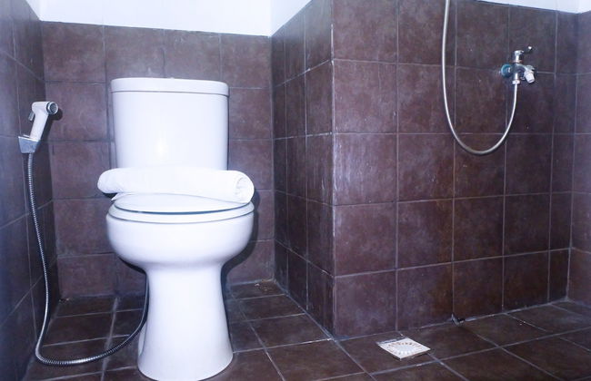 Best Price Green Pramuka Apartment - Foto 21