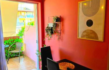 The Red Studio - Castle view - Photo 2