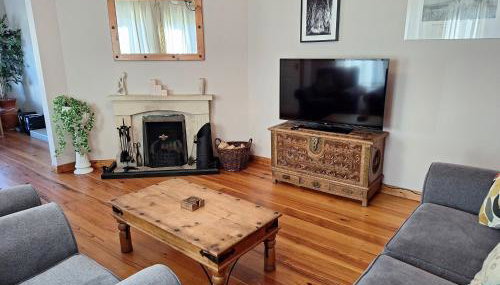 Beautiful Lakeside Holiday Home (6 Portinode Cottages) - Foto 5