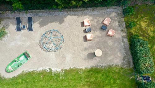 Ferienwohnung im Erdgeschoss mit eingezäunten Garten und Terrasse - Foto 4, Garden, Garden view