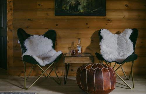 Award-Winning A-Frame with Views and Cedar Hot Tub - Foto 50