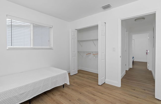 Dreamy 4BR Getaway w Private Pool Luxe Patio in Miramar - Foto 20