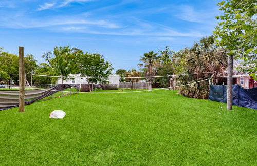 Bacliff Family Getaway with Game Room and Private Pool - Foto 22